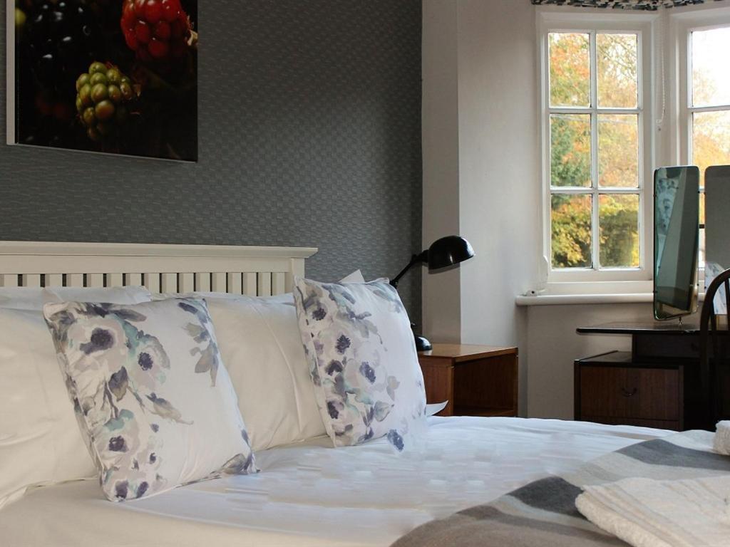 The Talbot And Apartment Iwerne Minster Chambre photo