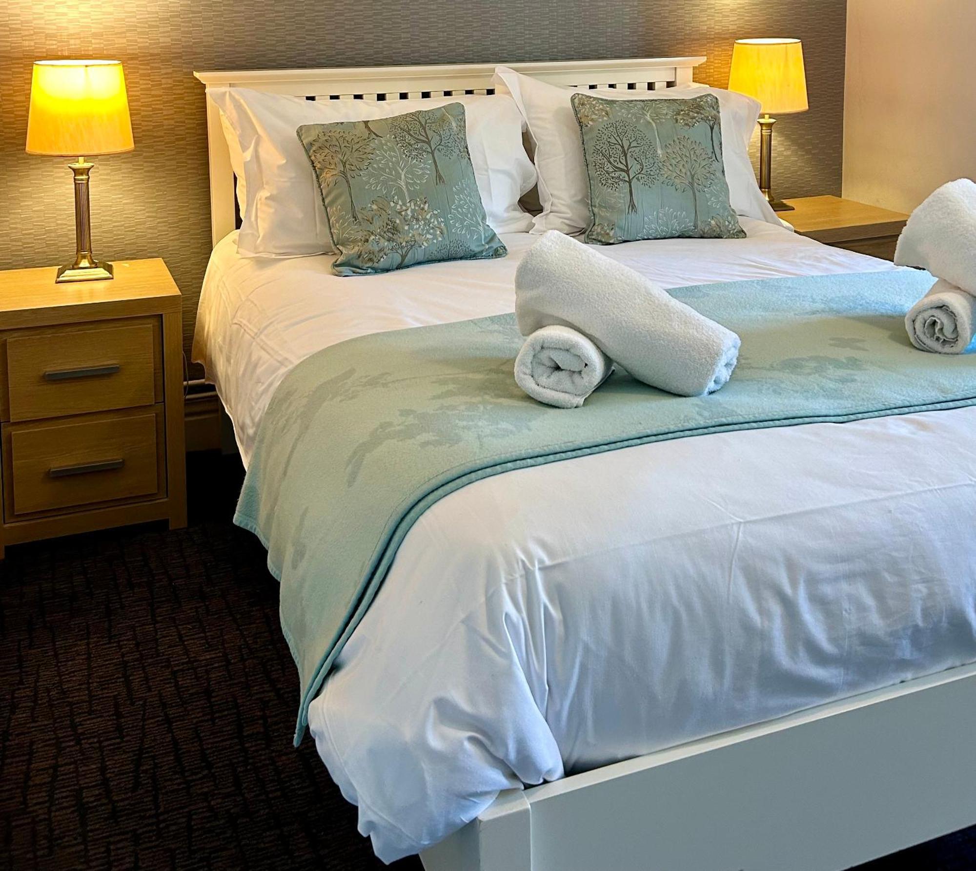 The Talbot And Apartment Iwerne Minster Extérieur photo