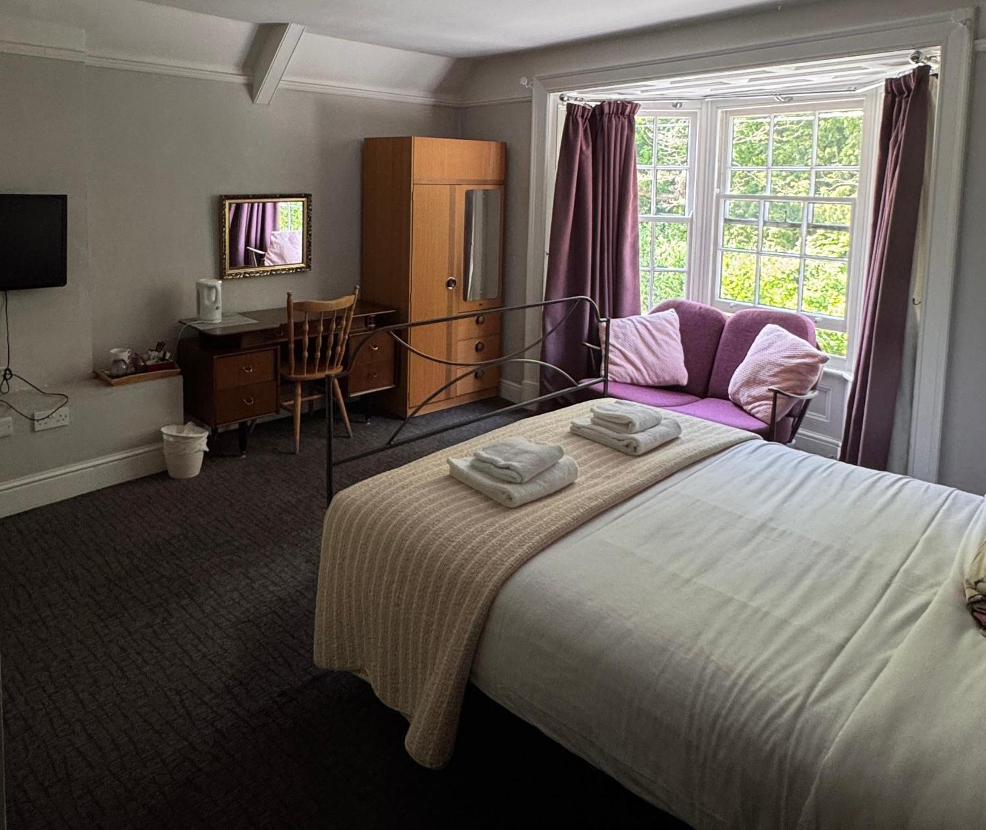 The Talbot And Apartment Iwerne Minster Extérieur photo